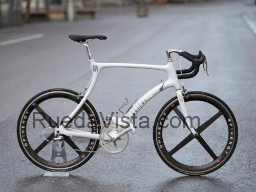 Kestrel 500 SCi ficha técnica y opiniones